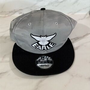 New Era Snapback Cap - Gray and Black